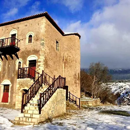 Luxurious Near Kalavryta Ski Сasa de vacaciones *