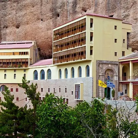Luxurious Near Kalavryta Ski بيت للعطل كليتوريا